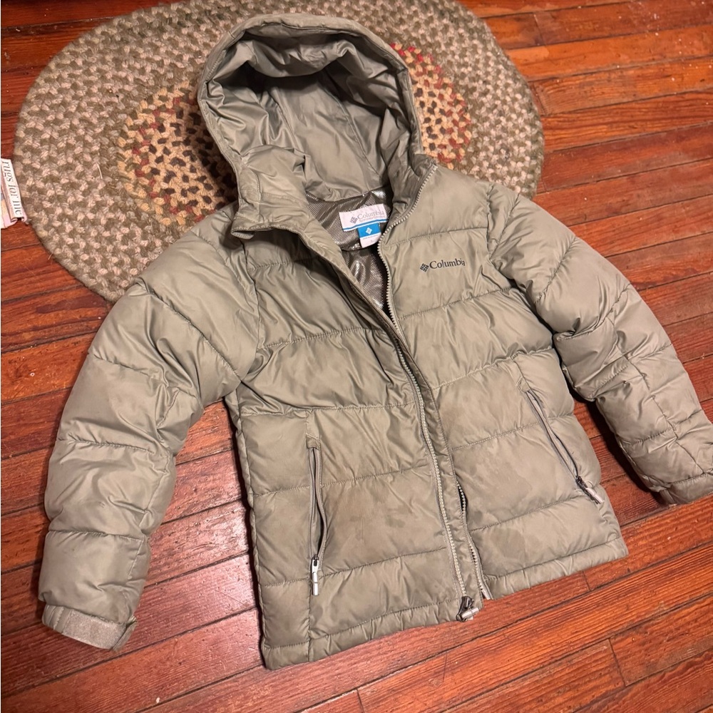 Columbia Pike Puffer Jacket girls size 8 ' Olive Puffer Jacket